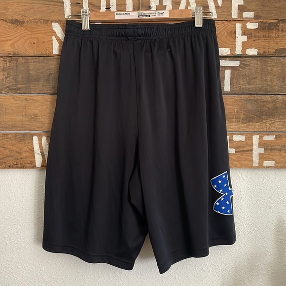 Under Armour Men's UA Freedom Tech Big Flag Logo Shorts - Picture 8 of 9